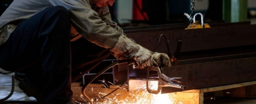 Imagem retirada de http://www.jcnet.com.br/Nacional/2015/07/confianca-da-industria-sobe-06-em-julho-ante-junho-aponta-previa-da-fgv.html